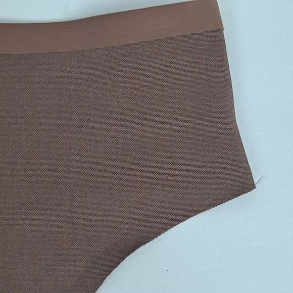 Skims ladies thong NWT - Picture 1 of 5